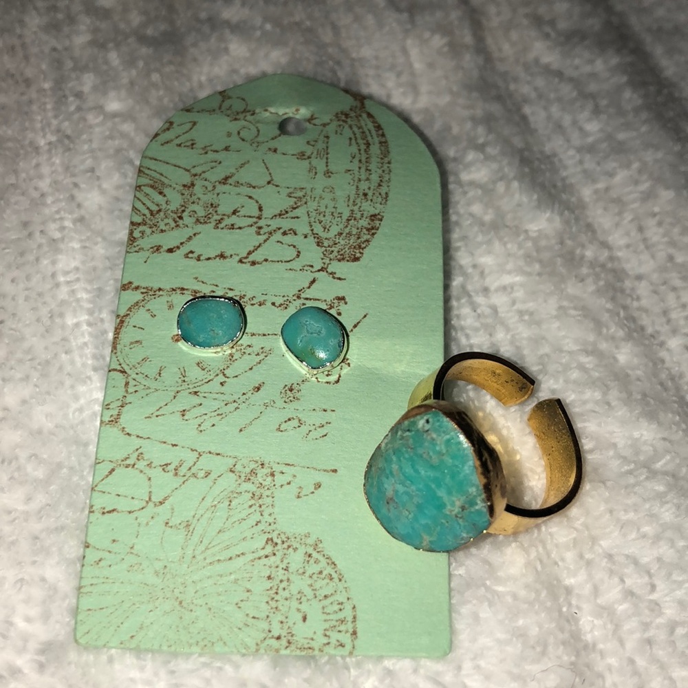 NWT natural turquoise 6.5 ring/pierced earrings
